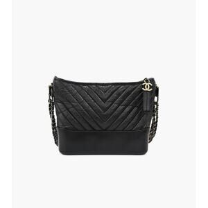 CHANEL Black Chevron Gabrielle Hobo Bag A-A28305